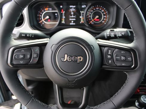Used 2026 Jeep Wrangler Unlimited Sport AWD/4WD image 26