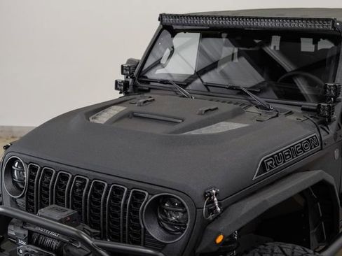 Used 2025 Jeep Gladiator Rubicon w/ Safety Group image 4