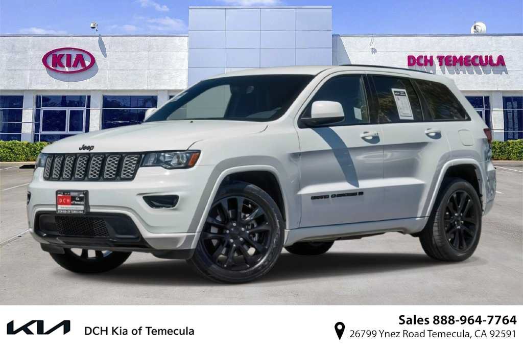 Used 2022 Jeep Grand Cherokee Laredo X RWD image 1