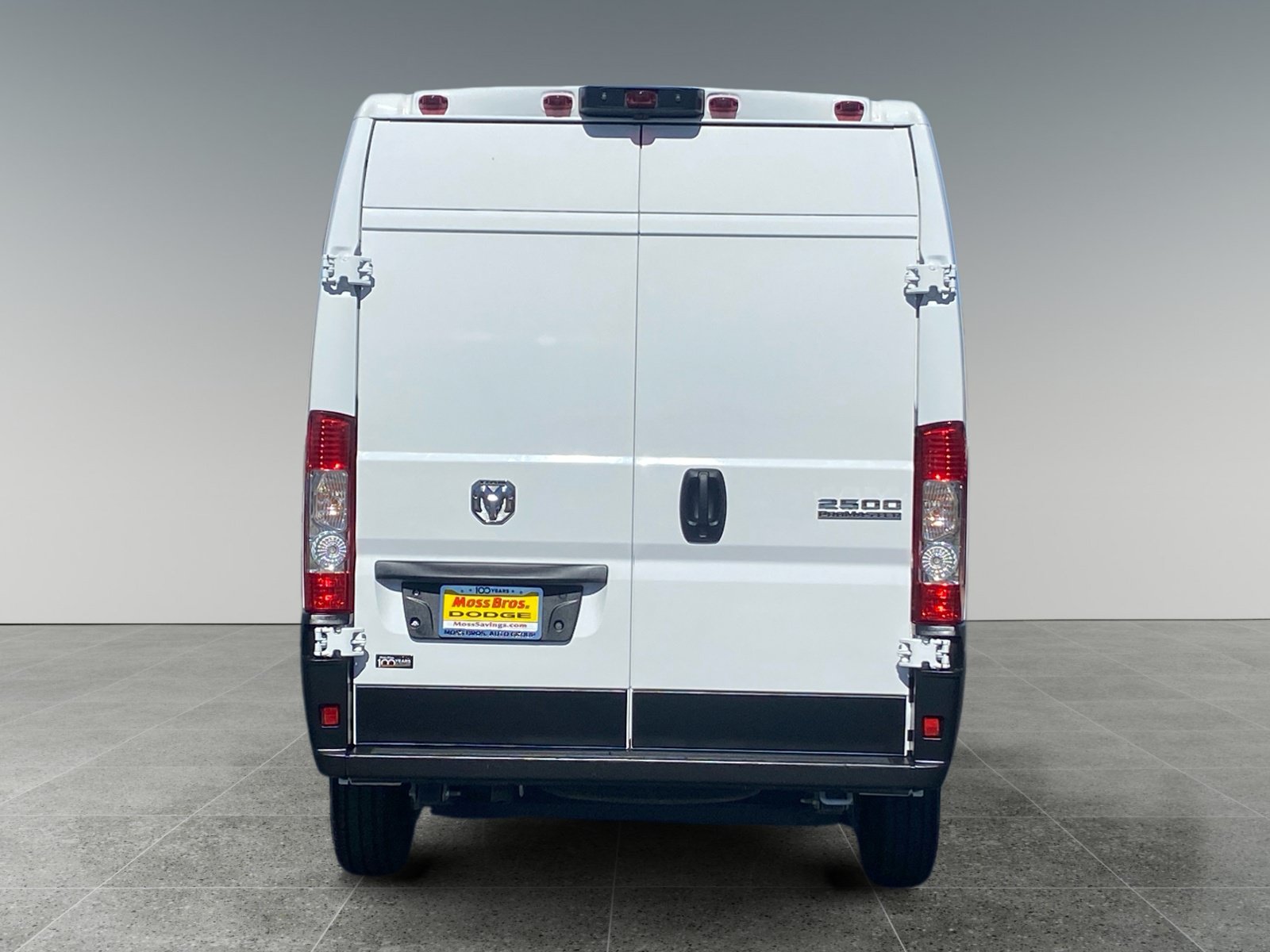 Used 2026 RAM ProMaster 2500 w/ Convenience Group FWD image 4