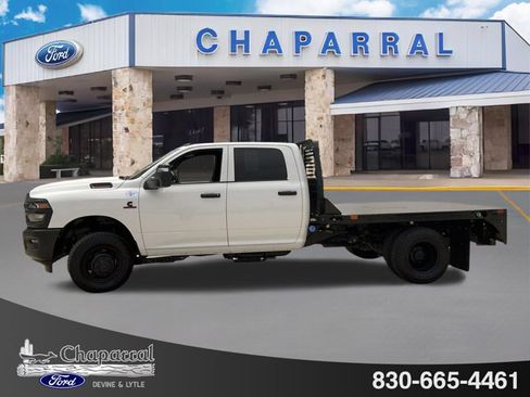 Used 2025 RAM 3500 Tradesman AWD/4WD image 3