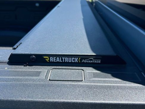 Used 2025 Chevrolet Silverado 2500 ZR2 w/ Technology Package AWD/4WD image 8
