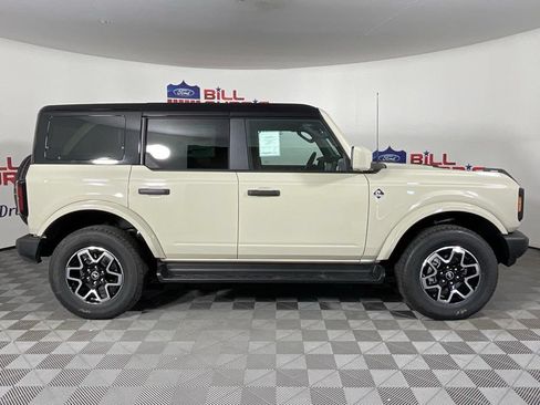 New 2026 Ford Bronco Outer Banks AWD/4WD image 2