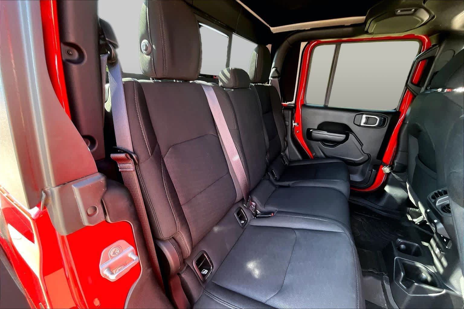 Used 2021 Jeep Gladiator Sport AWD/4WD image 14