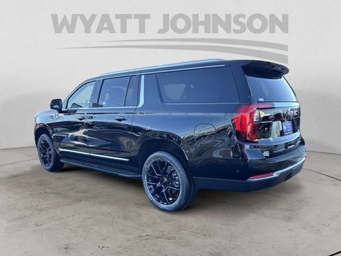 New 2026 GMC Yukon XL Elevation image 3