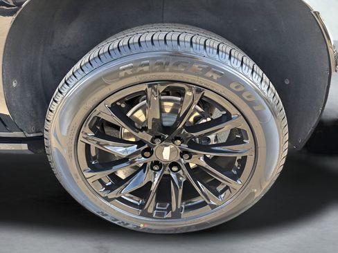 Used 2023 Cadillac Escalade Sport Platinum w/ LPO, ONYX Package AWD/4WD image 39