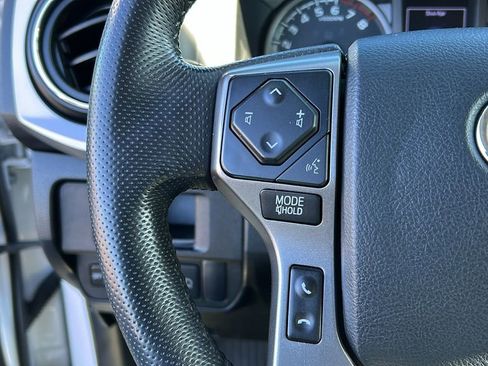 Used 2019 Toyota Tacoma SR5 image 10