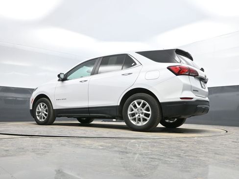 Used 2024 Chevrolet Equinox LT image 33