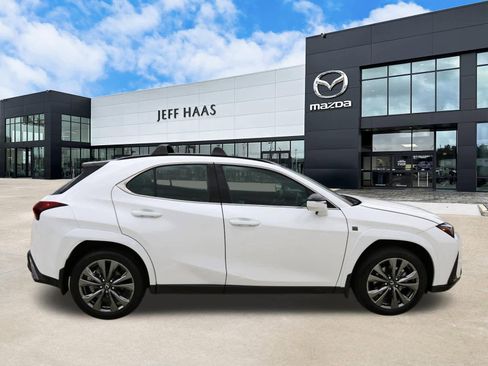 Used 2024 Lexus UX 250h F Sport FWD image 5