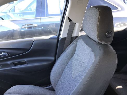 Used 2023 Chevrolet Equinox LT image 22