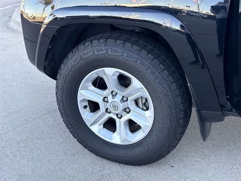 Used 2024 Toyota 4Runner SR5 image 28
