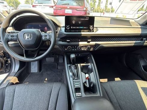 Used 2024 Honda Accord EX image 17