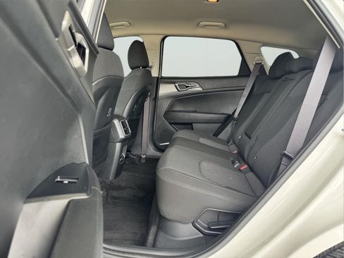 Used 2026 Kia Sportage S AWD/4WD image 9