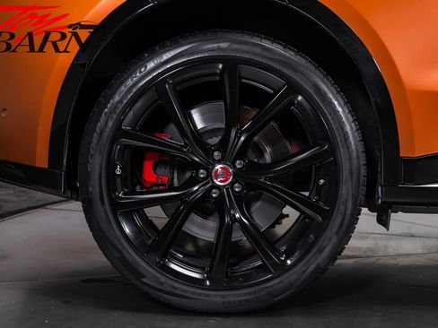 Used 2020 Jaguar F-PACE SVR AWD/4WD image 12