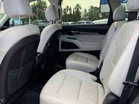Used 2020 Kia Telluride SX FWD image 21