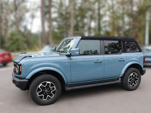 Used 2022 Ford Bronco Outer Banks image 4