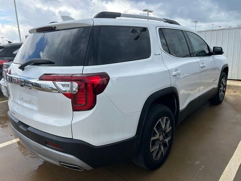 Used 2023 GMC Acadia SLE w/ Driver Convenience Package FWD image 6