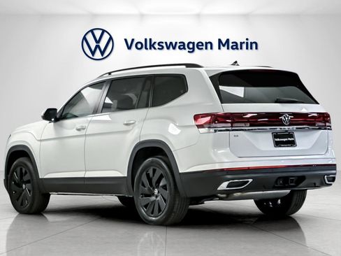 New 2026 Volkswagen Atlas SE image 3