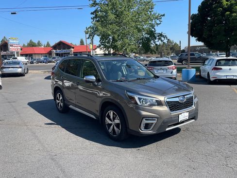Used 2020 Subaru Forester Touring AWD/4WD image 7