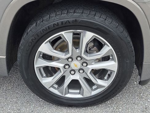 Used 2018 Chevrolet Traverse Premier AWD/4WD image 7