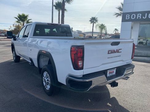 New 2026 GMC Sierra 2500 SLE w/ SLE Value Package; image 9