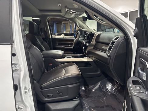 Used 2024 RAM 2500 Laramie w/ Safety Group AWD/4WD image 40