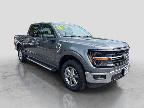 Used 2025 Ford F150 XLT w/ Equipment Group 301A Standard AWD/4WD image 9