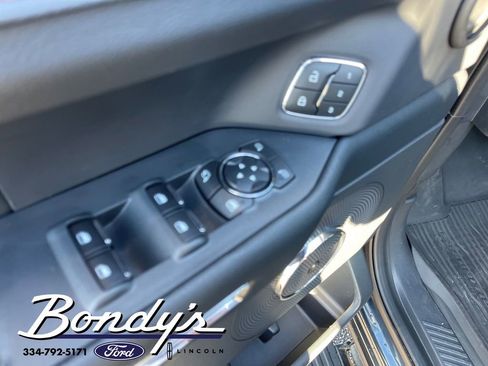 Used 2022 Ford Expedition Limited image 10