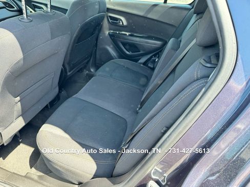 Used 2019 Chevrolet Trax LS image 16