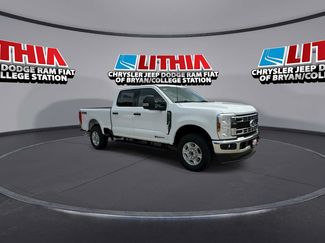 Used 2025 Ford F250 XLT w/ FX4 Off-Road Package AWD/4WD video 2