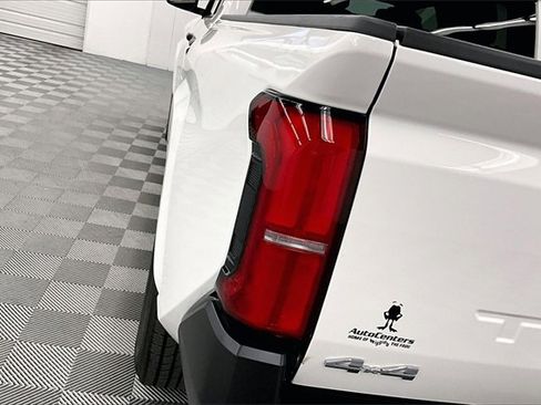 Used 2024 Toyota Tacoma SR image 30