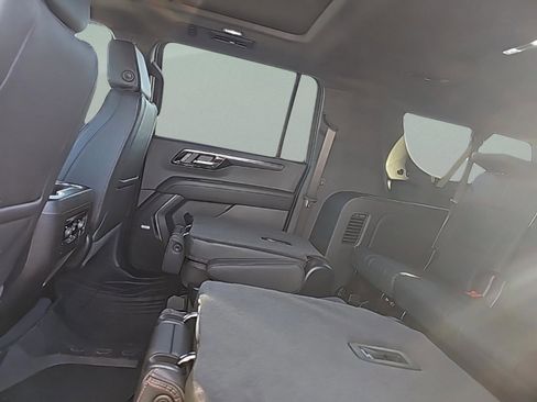 New 2026 Chevrolet Suburban RST w/ RST Capability Package image 31