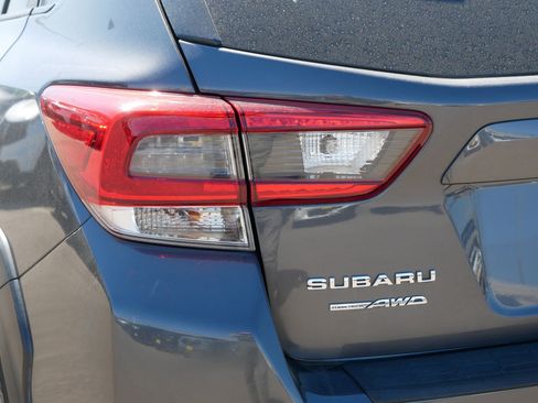 Used 2021 Subaru Crosstrek 2.0i Premium w/ Moonroof Package AWD/4WD image 17