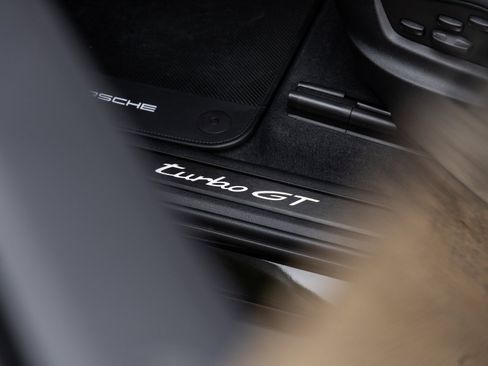 Certified 2024 Porsche Cayenne Turbo GT image 31