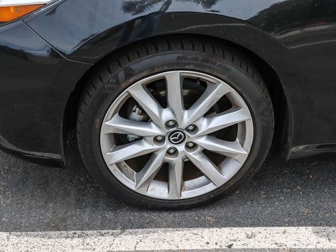 Used 2017 MAZDA MAZDA3 Grand Touring w/ Premium Equipment Package FWD image 6