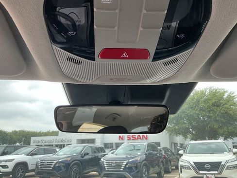 Used 2025 Kia K4 FWD image 29