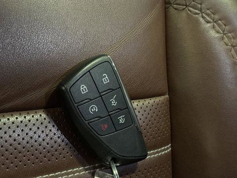 Used 2024 GMC Yukon XL Denali Ultimate image 31