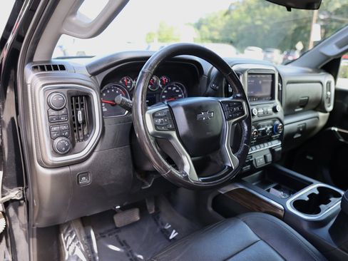 Used 2022 Chevrolet Silverado 1500 RST w/ Convenience Package II image 3