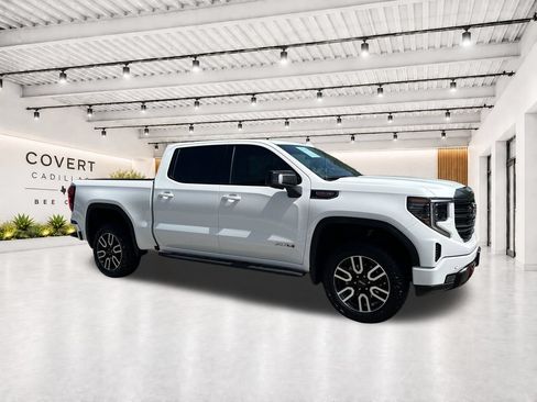Used 2023 GMC Sierra 1500 AT4 w/ AT4 Premium Package AWD/4WD image 13