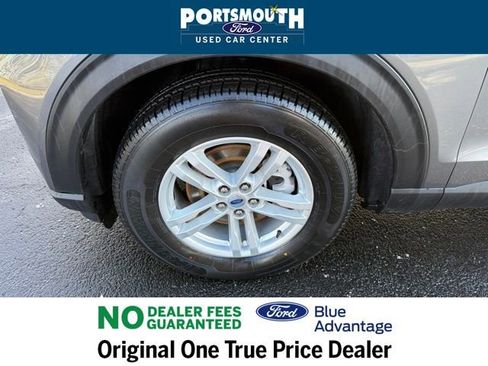 Used 2022 Ford Explorer XLT w/ Equipment Group 202A AWD/4WD image 40