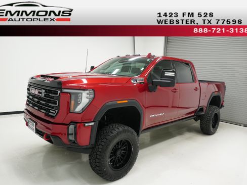 Used 2024 GMC Sierra 2500 AT4 w/ AT4 Preferred Package AWD/4WD image 1