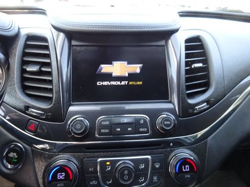 Used 2018 Chevrolet Impala LT w/ LT Entertainment Package FWD image 26