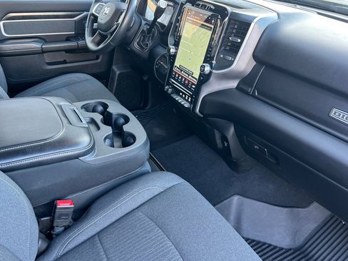 Used 2021 RAM 2500 Big Horn w/ Level 2 Equipment Group image 16