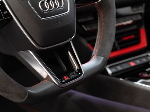Used 2023 Audi RS e-tron GT AWD/4WD image 24