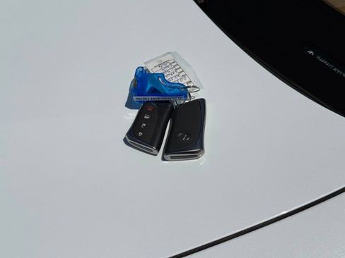 Used 2018 Lexus LC 500 Coupe RWD image 45