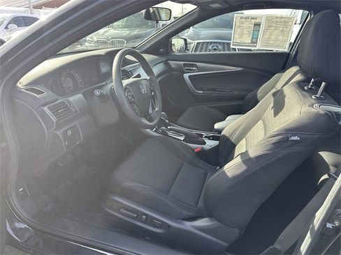 Used 2016 Honda Accord EX image 19