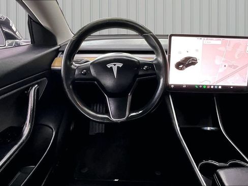 Used 2019 Tesla Model 3 Standard Range Plus RWD image 8