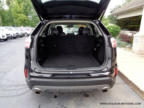 Used 2019 Ford Edge Titanium AWD/4WD image 23