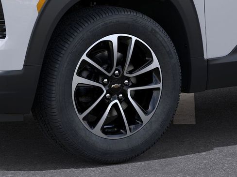 New 2026 Chevrolet TrailBlazer LT w/ Driver Confidence Package AWD/4WD image 9