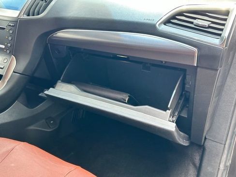 Used 2019 Ford Edge Titanium w/ Equipment Group 301A AWD/4WD image 26